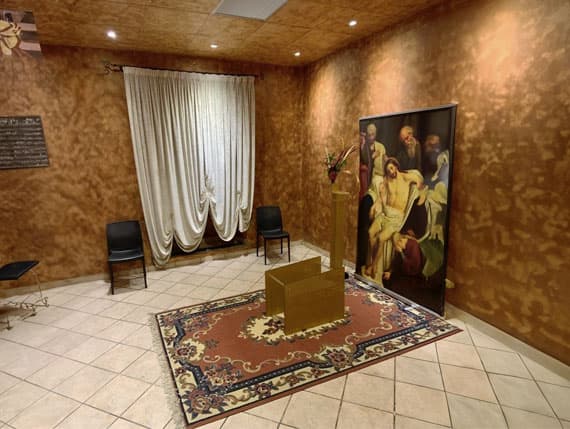 Sala di raccoglimento della sede di Bagnoregio