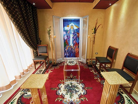 Dettaglio dell'allestimento della veglia funebre