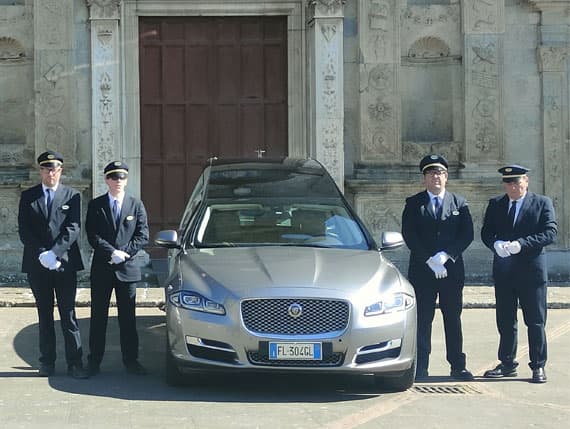 Dettaglio del parco auto funebre ALO